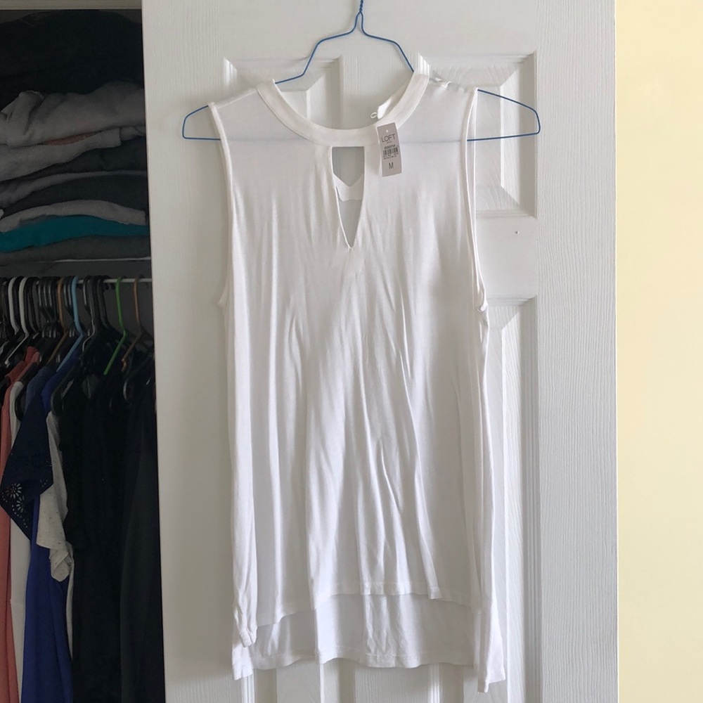 NWT: Loft V-neck tank top
